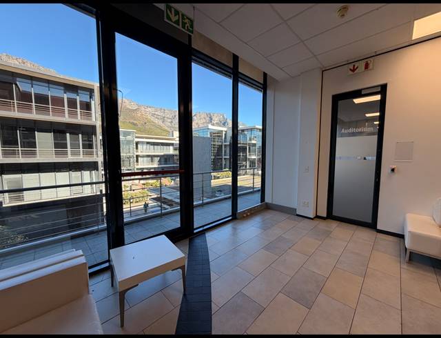 5,141M² OFFICE TO LET IN CAPE TOWN CITY CENTRE